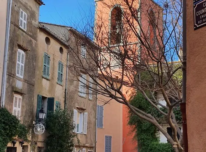 Petit Jean Saint-Tropez